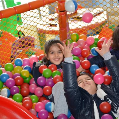 Soran Students Enjoy the Arcade